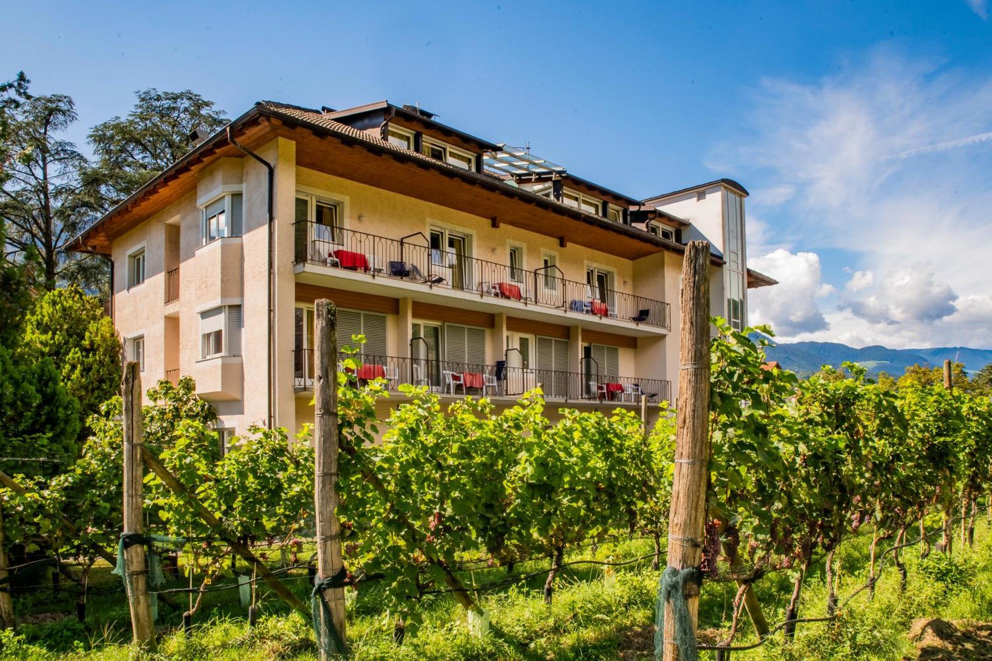 Weingarten Terlan - Rooms & Breakfast Exterior foto
